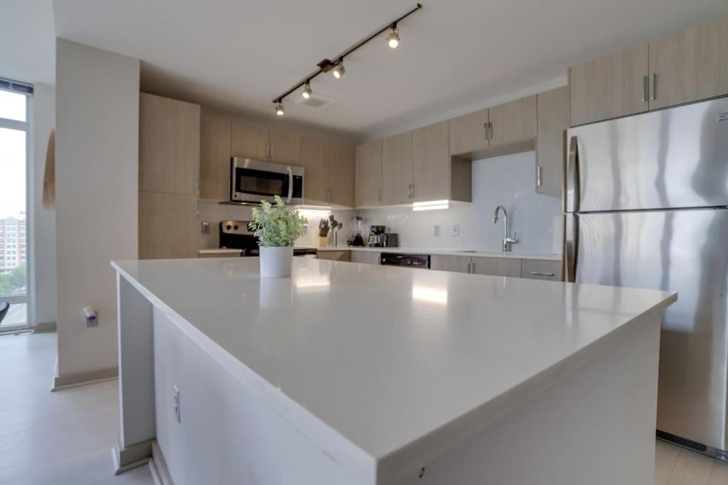 Wonderful 2Br Apartment At Crystal City Arlington Esterno foto