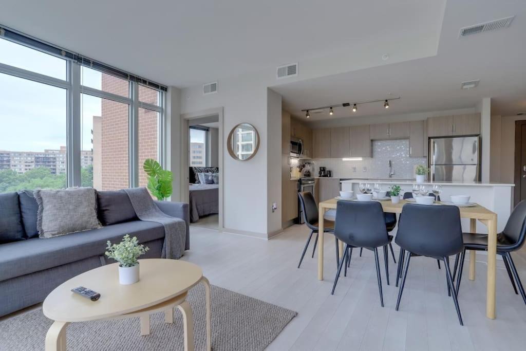 Wonderful 2Br Apartment At Crystal City Arlington Esterno foto