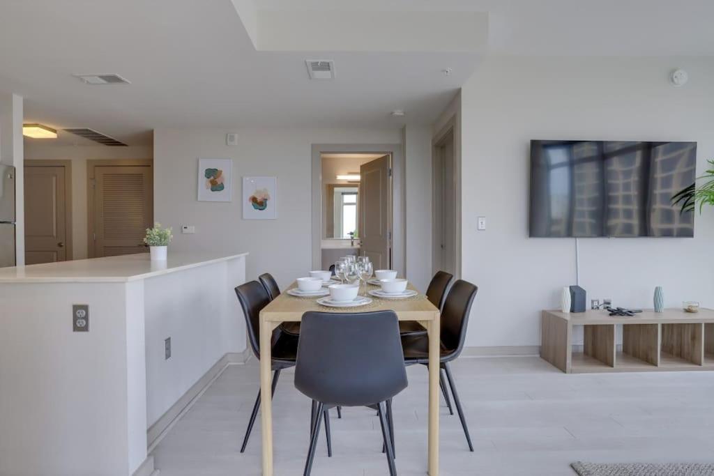 Wonderful 2Br Apartment At Crystal City Arlington Esterno foto